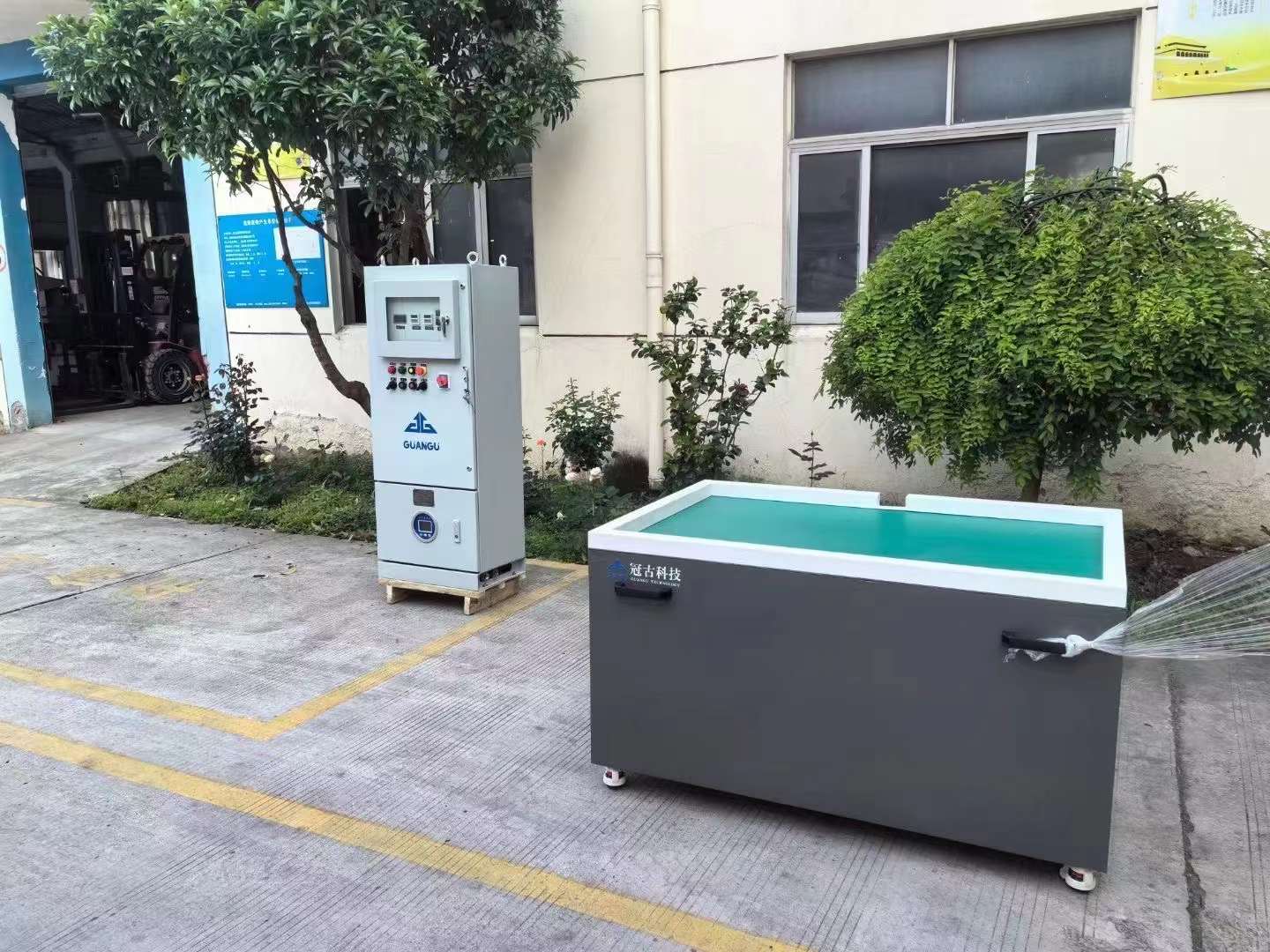 磁力去毛刺機助力國產(chǎn)大飛機金屬零件加工，提升制造業(yè)核心競爭力